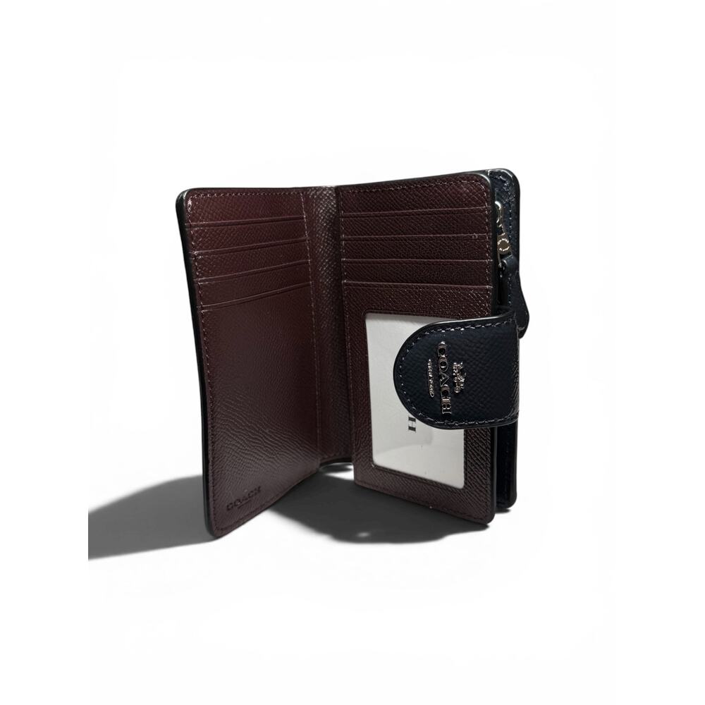 NWT Medium Corner Zip Wallet CF233 SVBHP - Picture 8 of 11